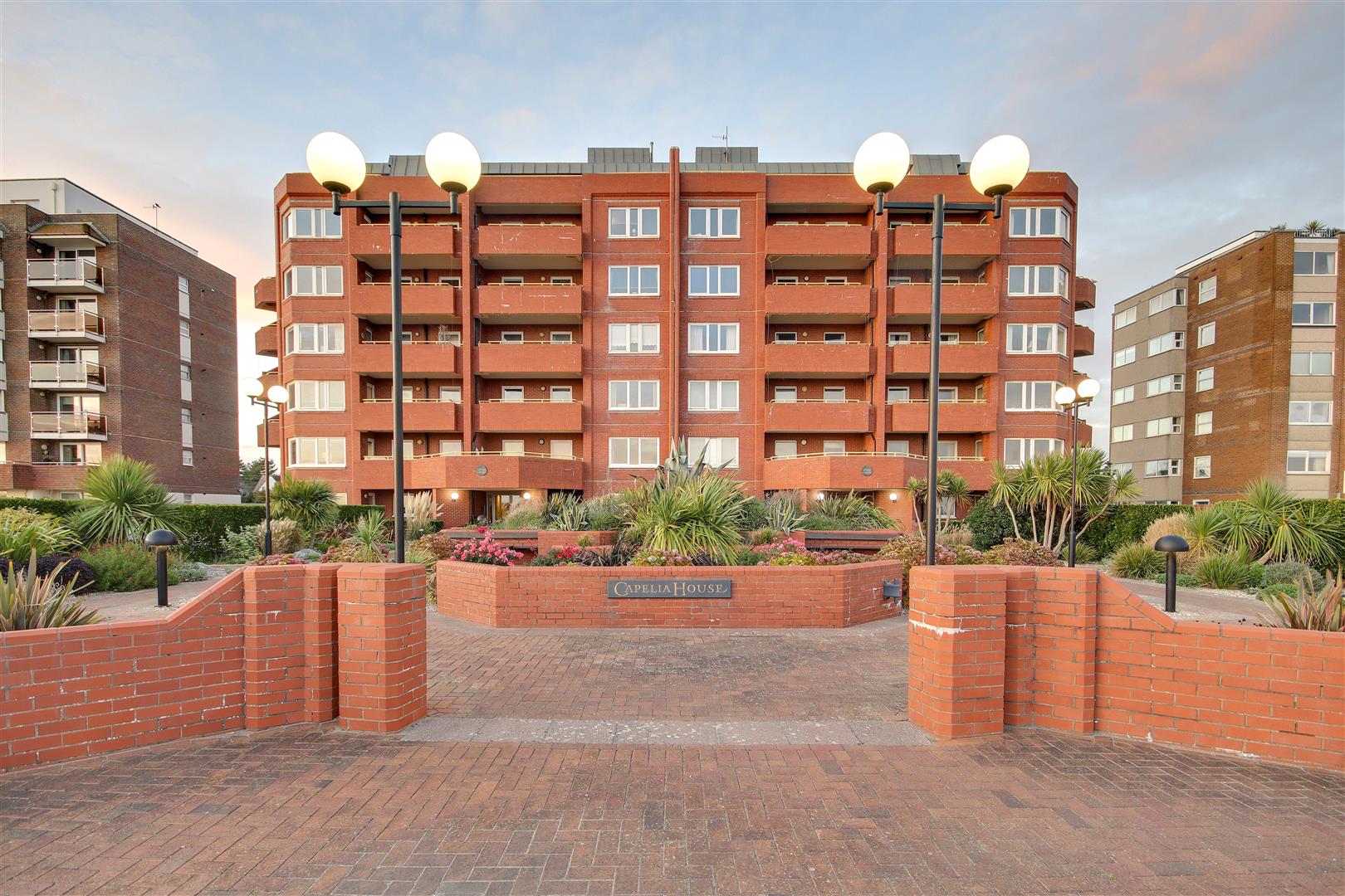 Apartment | West Parade, Worthing, BN11 | To Let